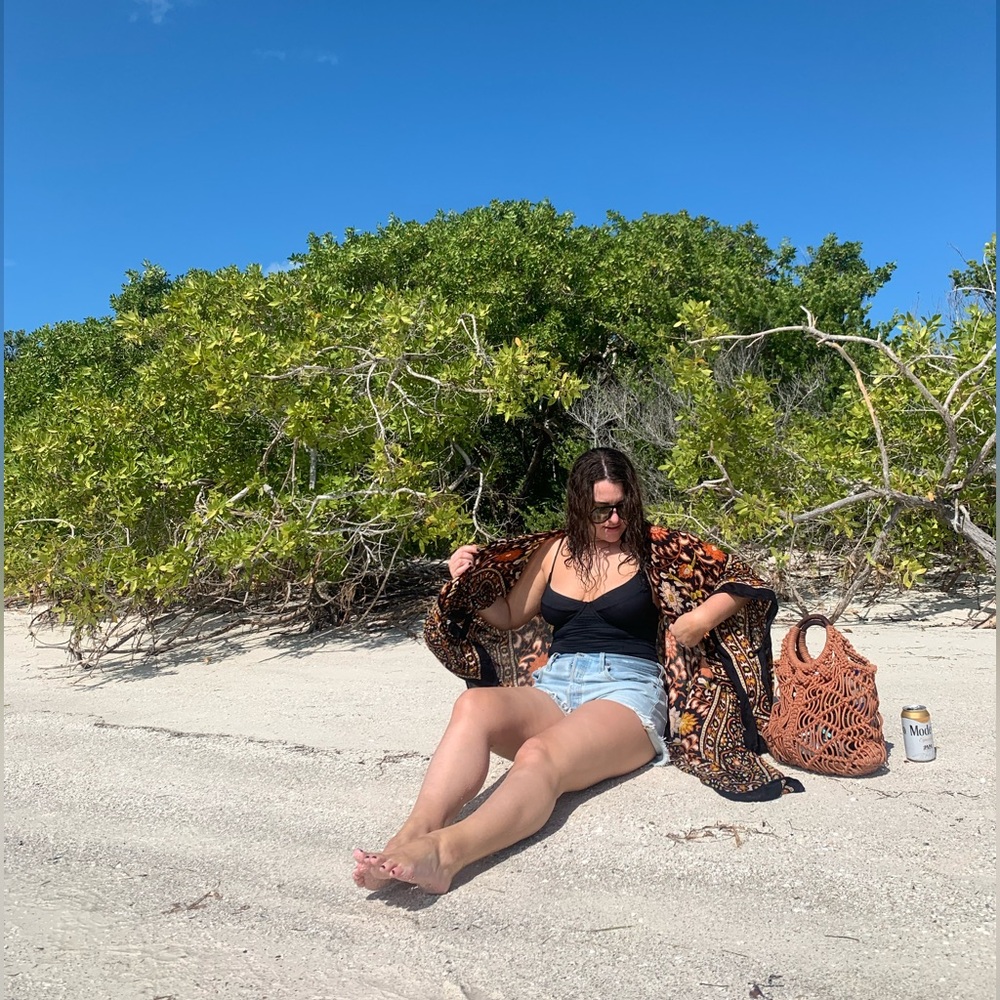 Free People Handcrafted Tan Macrame Tote Bag - Picture 4 of 5
